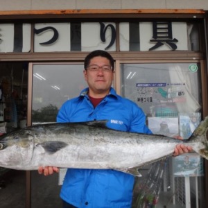 八丈島 地磯ルアー ショアから大マサ! ヒラマサ130up 15.8kg出た!