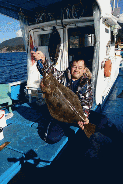 タテ釣り調査　ヒラメ７５センチまで３枚、カサゴ、メバル、アジ（活き餌に使用）、キジハタ、ホウボウ、真鯛
